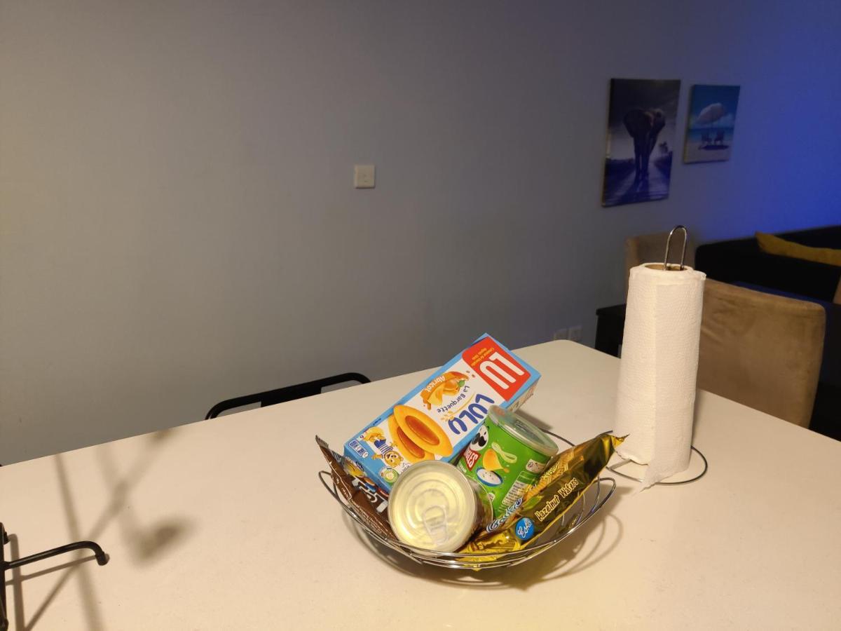 Ashiana Oceanside Apartment Flic-en-Flacq Buitenkant foto
