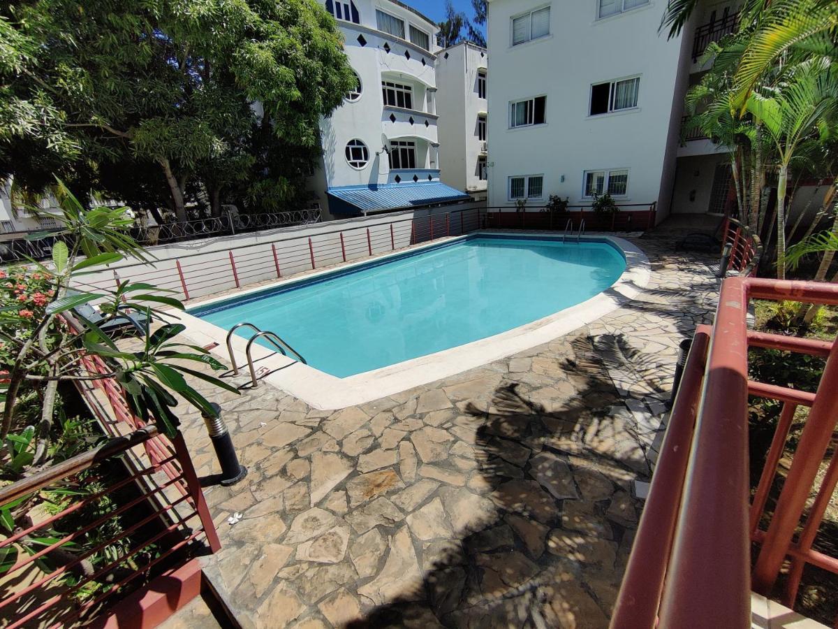 Ashiana Oceanside Apartment Flic-en-Flacq Buitenkant foto