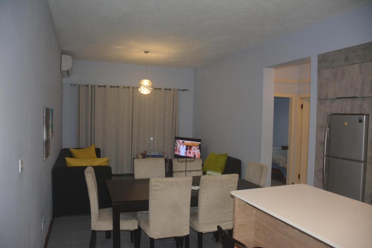 Ashiana Oceanside Apartment Flic-en-Flacq Buitenkant foto