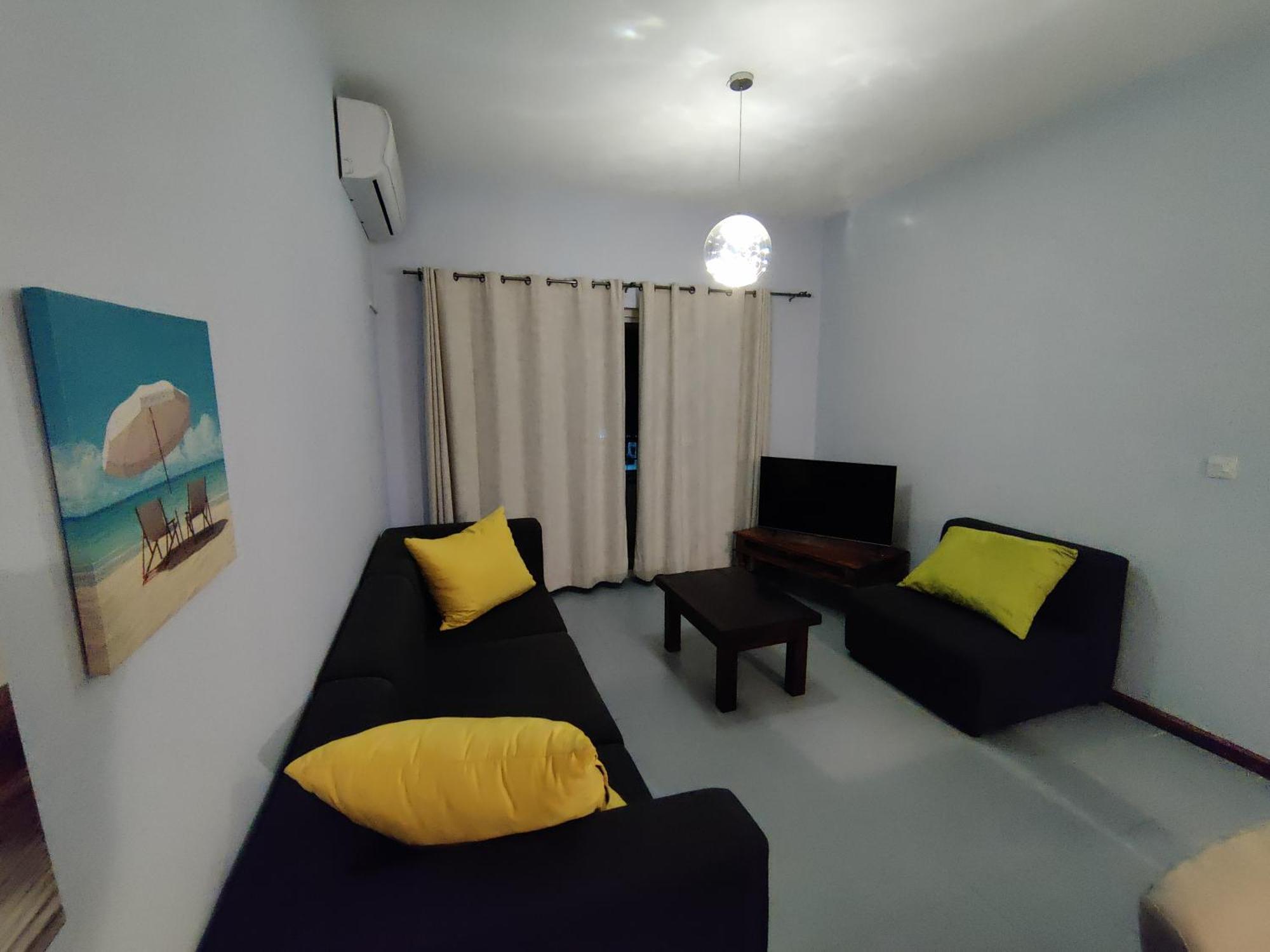Ashiana Oceanside Apartment Flic-en-Flacq Buitenkant foto